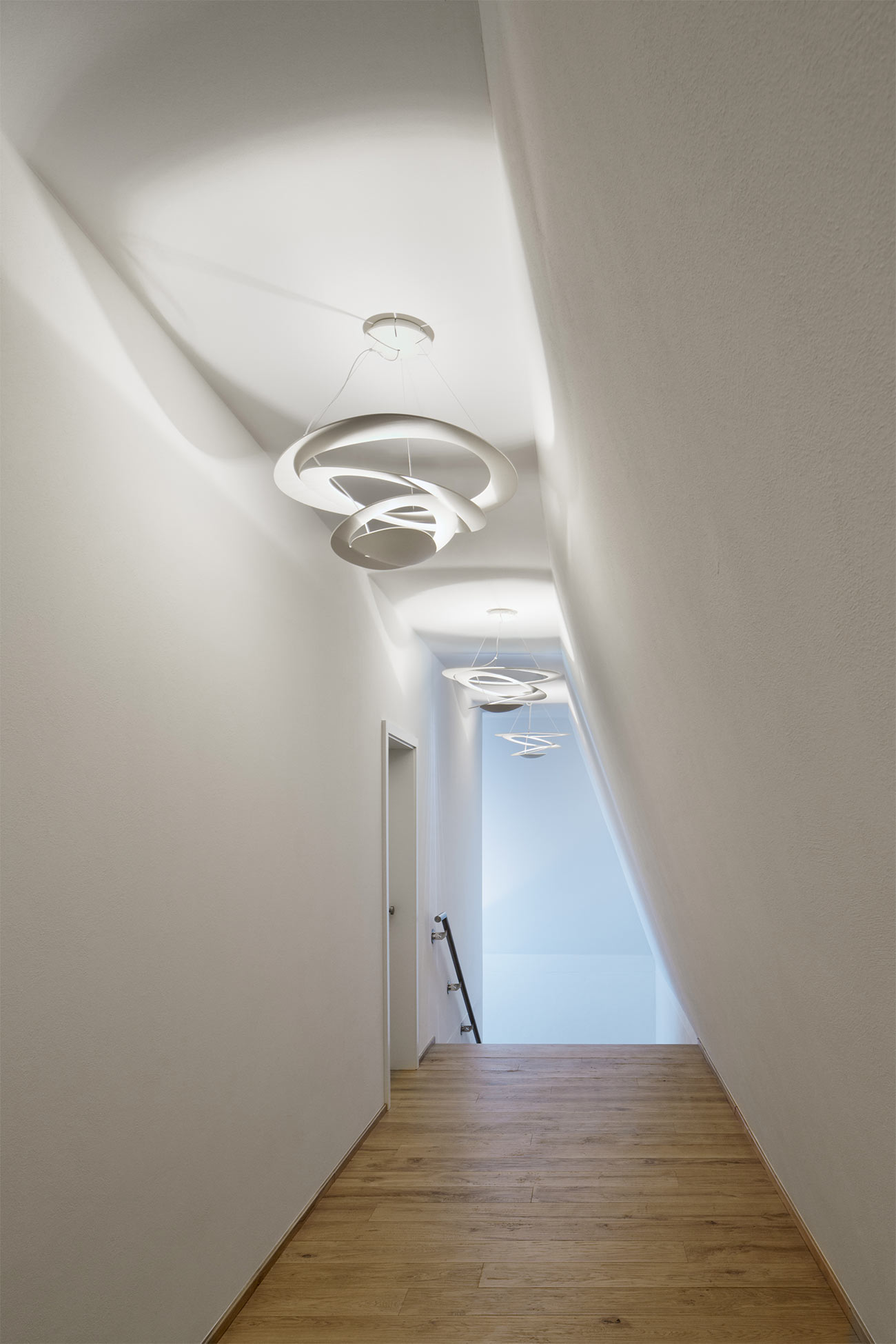 Luminaire intérieur, projet d'éclairage professionnels.